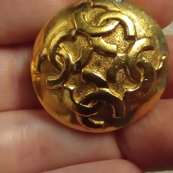 Chanel Vintage Clip-On Earrings ๐ Interlocking CCs RARE - Picture 8 of 14